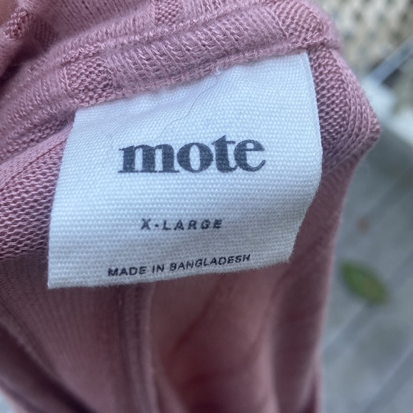 Pink Ribbed Sweater - Picture 3 of 4